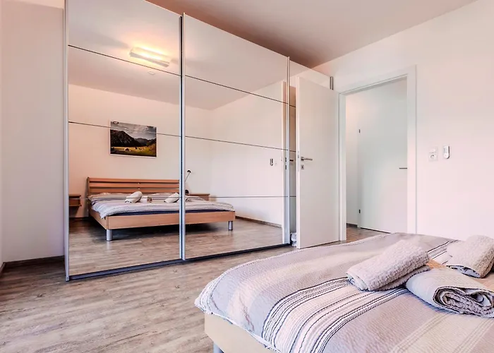 Penthouse In Den Bergen Διαμέρισμα *