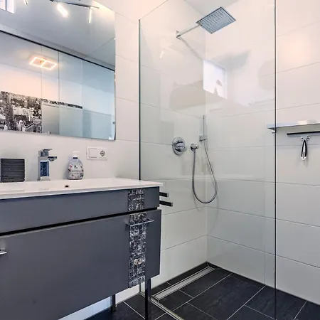 Penthouse In Den Bergen امست