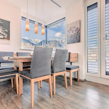 شقة Penthouse In Den Bergen