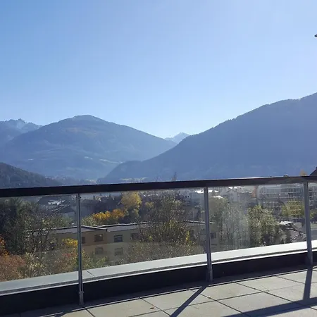 Penthouse In Den Bergen Appartamento *